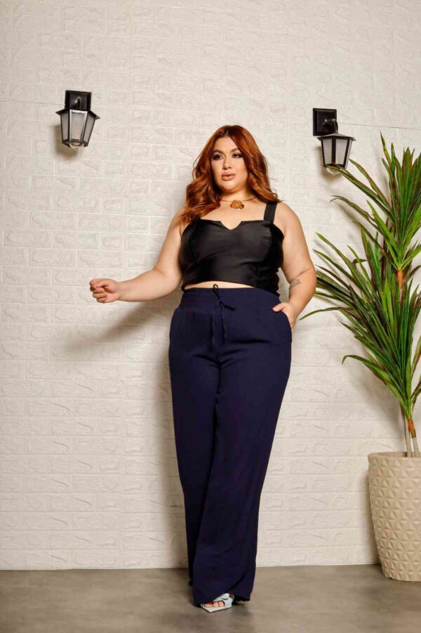 Serenidade em Linho: Pantalona Plus Size Natural - Imagem 3
