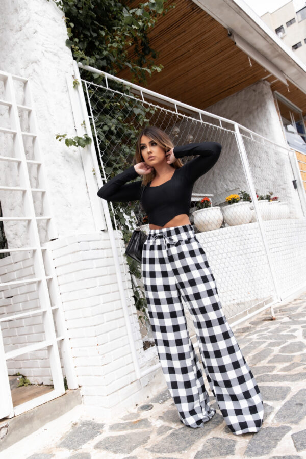 Calça Pantalona Xadrez Elegante - Imagem 3